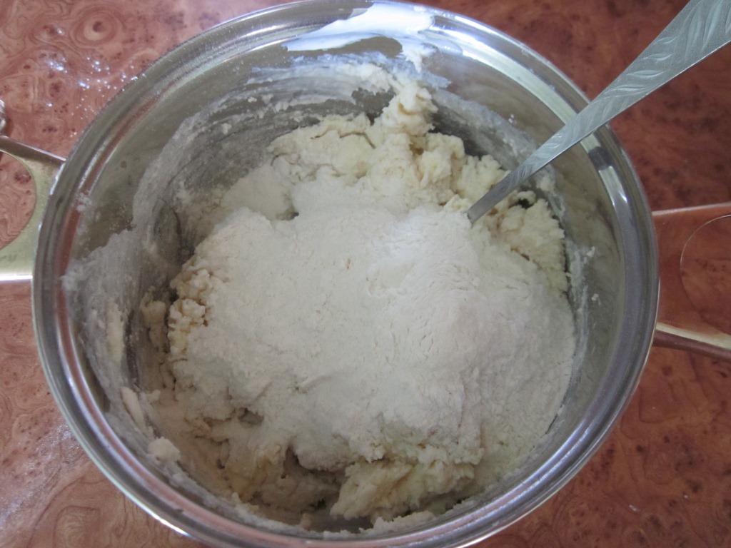 Песочное тесто рецепт. Тесто стол 5. Как сделать песочное тесто. Тесто стол 5. Жидкое песочное тесто.